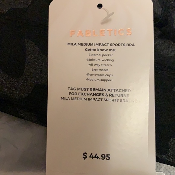 Fabletics Mila medium impact camo sports bra - Picture 4 of 4